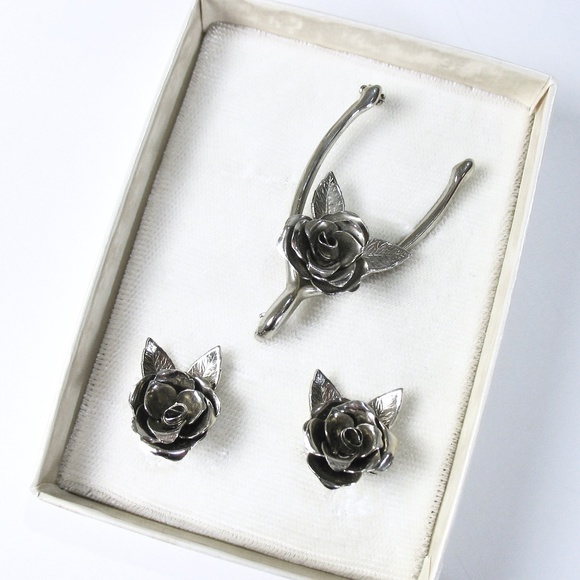 Coro Pin and Earring Set, 1950s, Rosebud, Wishbone - Picture 2 of 8